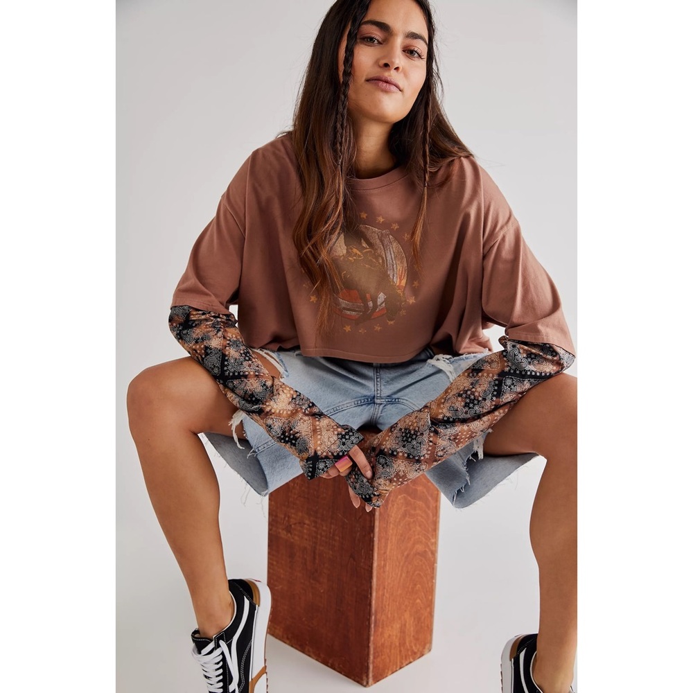Free People x Vintage Souls Bandana Rodeo Twofer Cropped Tee Long Sleeve Top - Picture 2 of 9